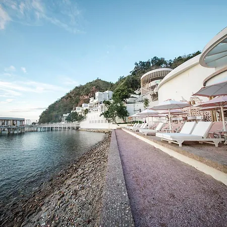 69 Resort & Beach Club By Loccal Collection, Labuan Bajo-3